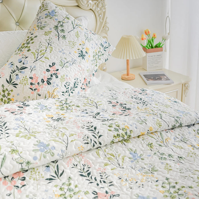 Luxurious Garden Floral 3-Piece Quilt Set - Reversible Microfiber Bedding