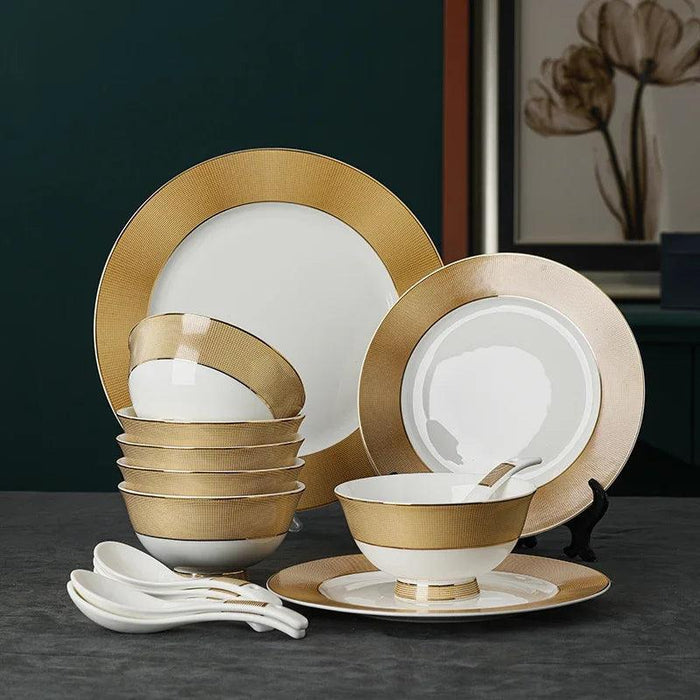 Elevate Your Dining Atmosphere with Luxurious Japanese Dinnerware Set and Gold Ceramic Utensils