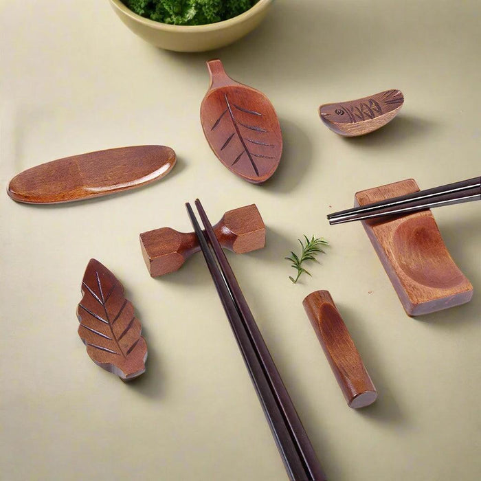 Charming Pillow-Shaped Wooden Chopstick Holder - Elegant Japanese Dining Essential