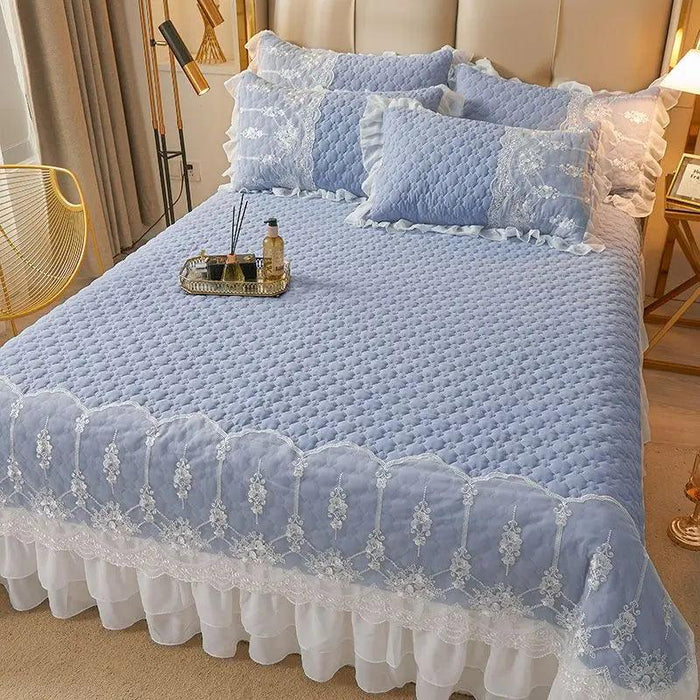 Luxurious Summer Quilted Bedspread for Couples - King Size White Bedding (180x200cm)