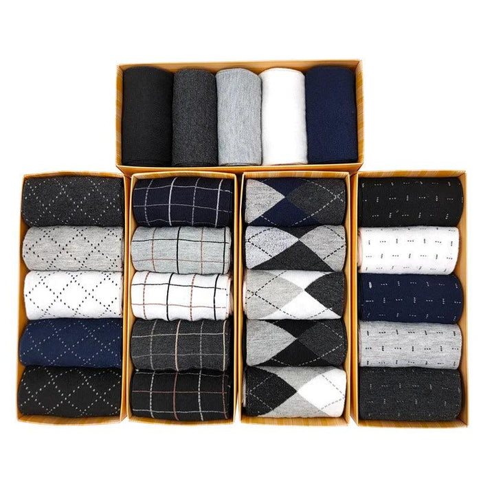 Elegant Gift Box Set of 5 Pairs of Cozy Men's Medium Tube Socks