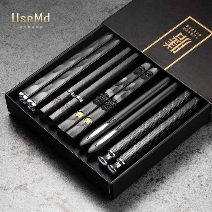 Elegant Black Japanese Chopsticks for Sushi, Noodles, and Asian Cuisine - 5 Pairs of Durable Tableware