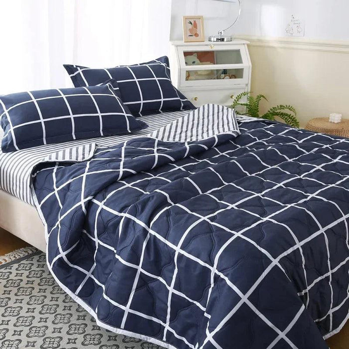 Soft Skin Friendly Summer Quilt Set