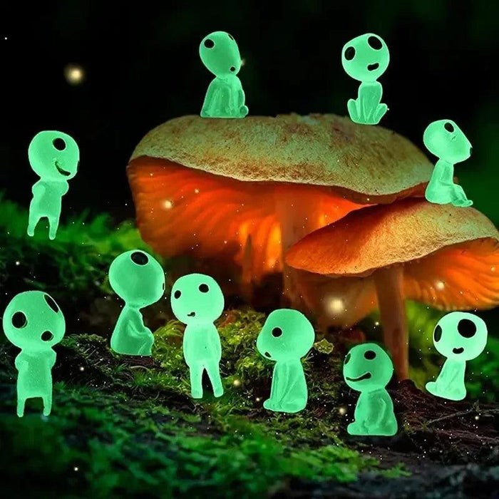 Luminous Kodama Elf Ornaments - 10Pcs Glow-in-the-Dark Miniature Figures for Fish Tank and Garden Decoration