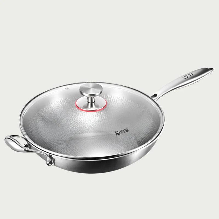 Titanium Excellence: Non-Stick Hammer-Printed Flat Bottom Wok for Gourmet Home Cooking