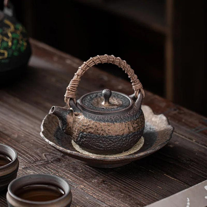 Elegantly Gilded Floral Tea Tray for Yixing Teapots - Beautiful Ceramic Mat for Refined Tea Ceremonies