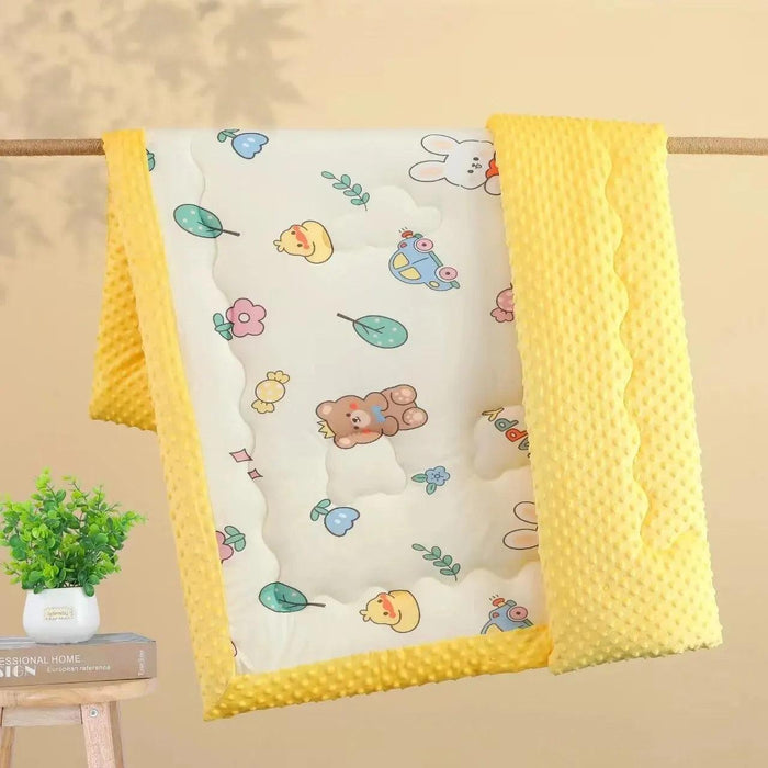 Adorable Plush Infant Blanket: Soft Comfort for Your Baby's Delicate Skin