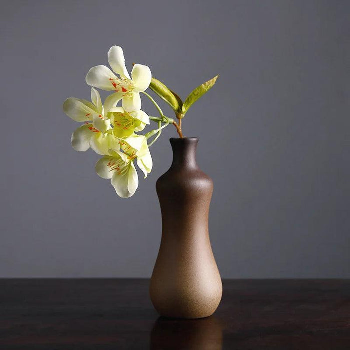 Stylish Hydroponic Ceramic Vase with Floral Accent for Tranquil Tabletop Elegance