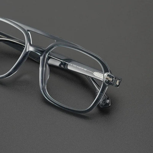 Tailor-Made Acetate Eyewear: Fashionable Glasses for the Discerning Individual