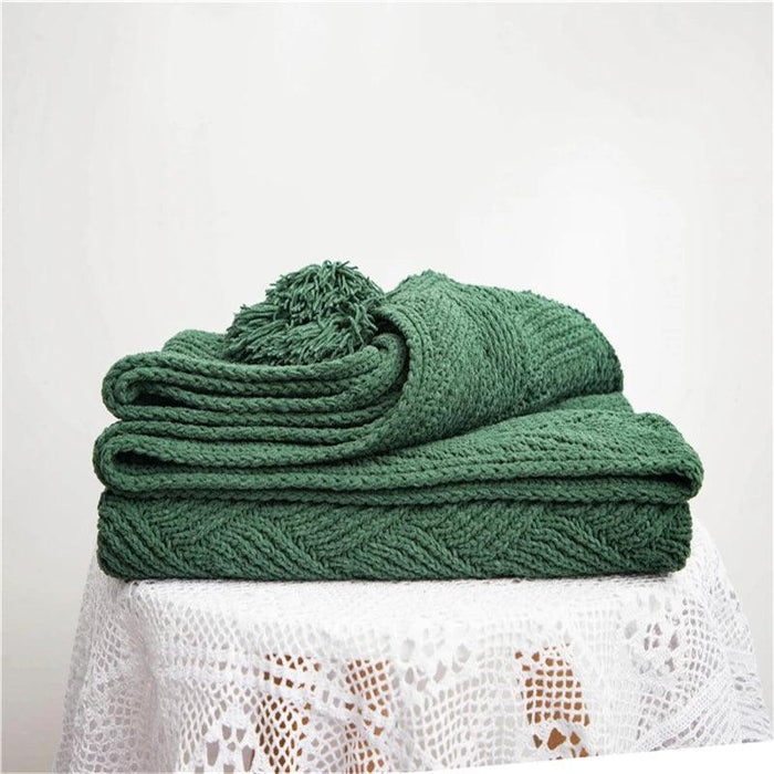 Charming Chenille Knit Throw Blanket with Delightful Pompoms - Cozy Elegance for Your Living Space