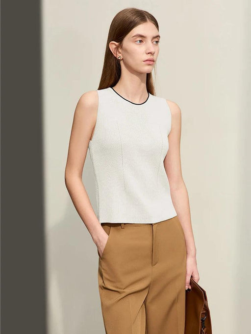 Chic Minimalist Women's Slim Fit Sleeveless Casual Camisole for Spring Fashion