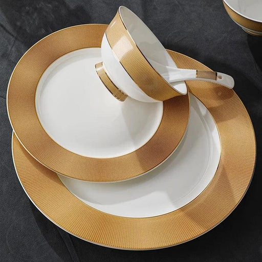 Elevate Your Dining Atmosphere with Luxurious Japanese Dinnerware Set and Gold Ceramic Utensils