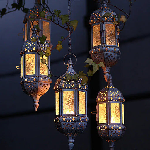 Enchanting Metal Lanterns for Tranquil Outdoor Settings