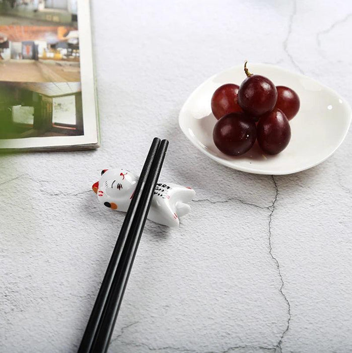 Whimsical Cat-Inspired Ceramic Chopstick Holder - Delightful Japanese Dining Accessory