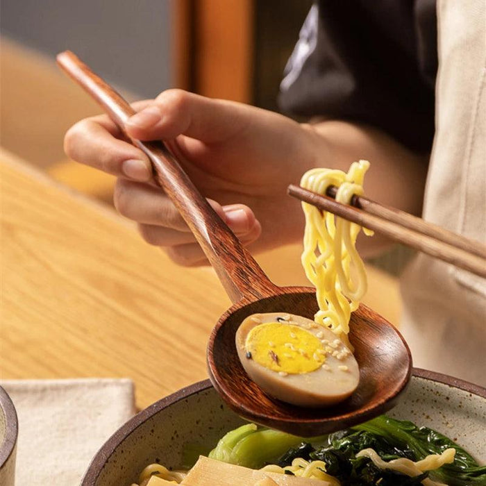 Elegant Beechwood Soup Spoon - The Ultimate Kitchen Accessory for Ramen and Stews