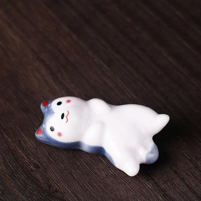 Charming Cat-Inspired Ceramic Chopstick Holder for Elegant Dining