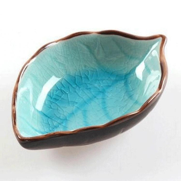 Leaf Motif Artisan Sushi Plates - Elegant Japanese Dinnerware for Gourmet Appetizers