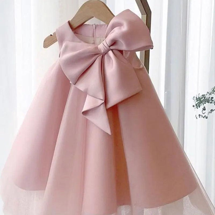 Korean-Inspired Elegant Big Bow Dress for Baby Girl's First Birthday Celebration 2023