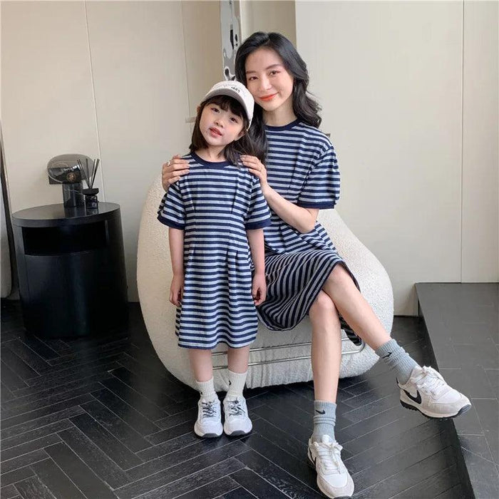 Chic Striped Family Matching Outfits for Parents and Kids in Trendy Korean Style