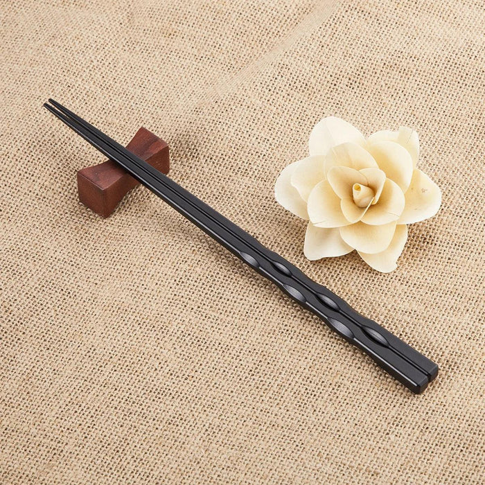 Sophisticated Black Fiberglass Chopsticks - Non-Slip Utensils for Sushi and Asian Dishes