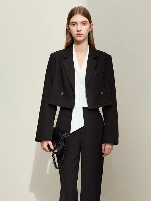 Sophisticated Spring Short Blazer with Structured Shoulder Pads - Chic Professional Outerwear