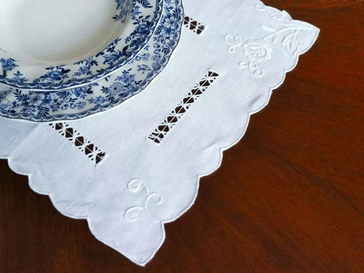 Handcrafted Vintage Linen Embroidered Table Set with Napkin and Placemats