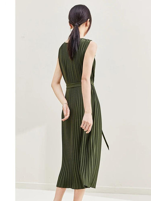 Stylish Sleeveless Pleated Midi Dress with Waist Belt for Women