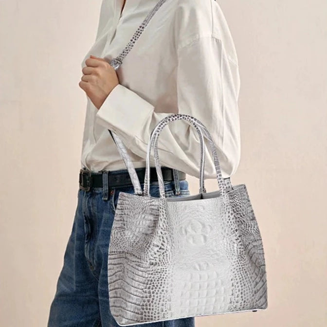 Luxurious Crocodile Pattern Leather Tote Bag for Stylish Women