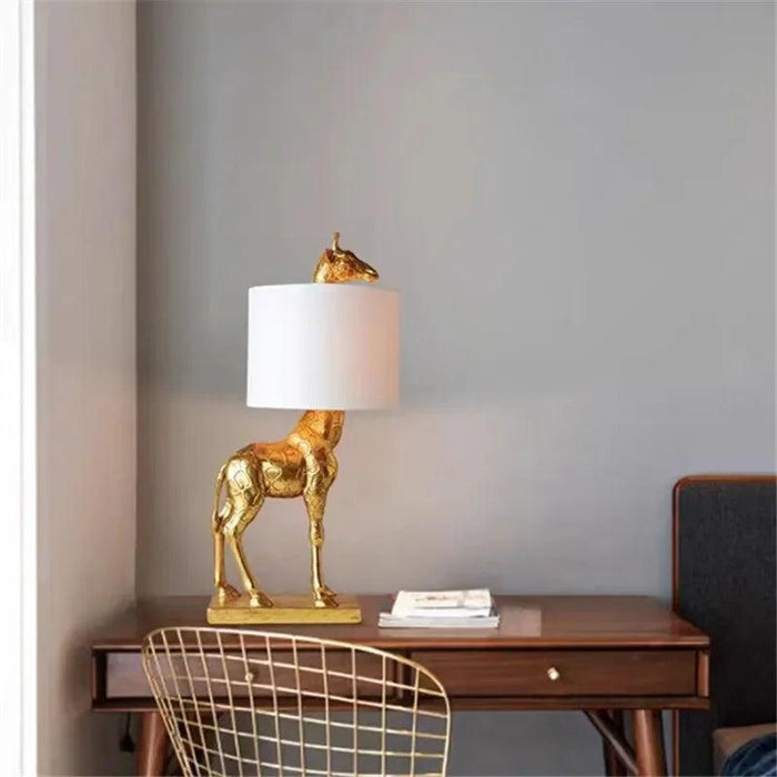 Whimsical Gold Giraffe Resin Table Lamp - Artistic Home Lighting Solution with E26/E27 Socket