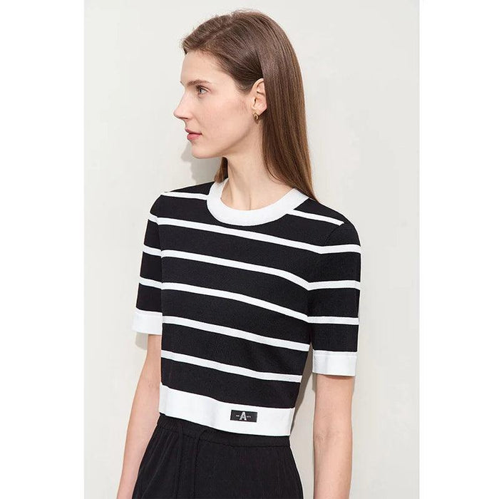 Chic Striped Summer Knit Blouse for Women - Short-Sleeve Slim Fit