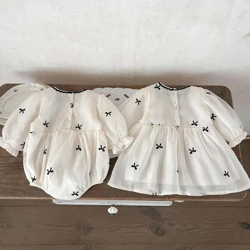 Adorable Cotton Long Sleeve Romper with Bow for Baby Girls - Perfect for Everyday Fashion