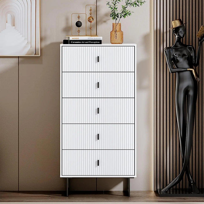 Sleek Modern 5-Drawer Dresser with Stylish Metal Legs - Perfect Storage for Any Room