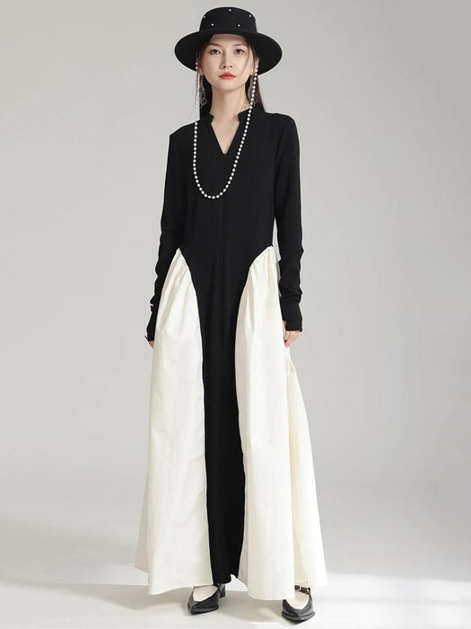 Chic Black Color-block Floor-Length Dress with V-Neck and Long Sleeves