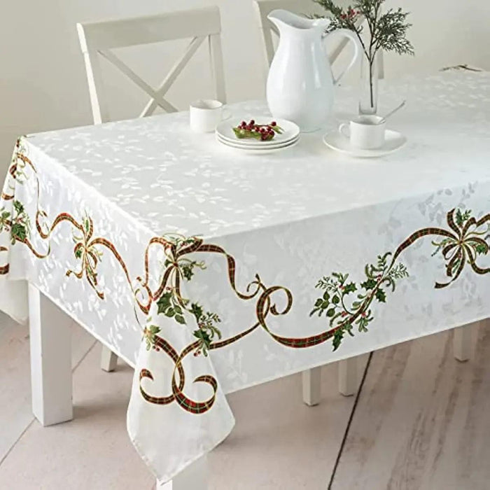 Festive Waterproof Polyester Christmas Lightweight Tablecloth for Holiday Partie