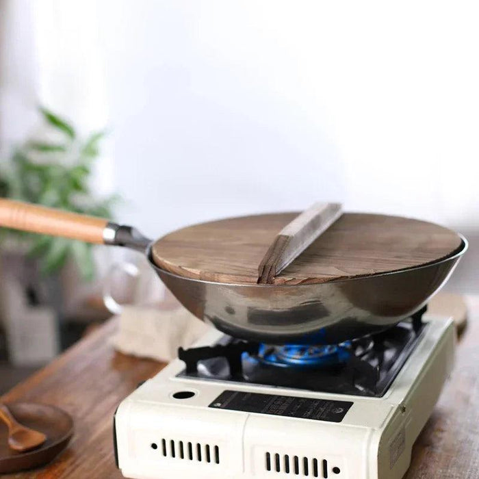 Traditional Chinese Handcrafted Iron Wok with Wooden Handle - Premium Non-Stick Cookware for Gas Hobs