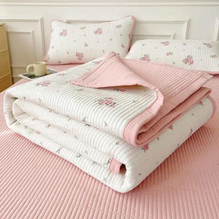 Chic Cotton Bedspreads for Double and Queen Size Beds - Cozy Princess-Inspired Covers for a Stylish Bedroom Retreat