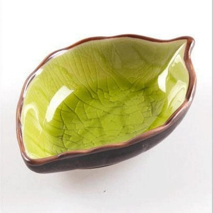 Leaf Motif Artisan Sushi Plates - Elegant Japanese Dinnerware for Gourmet Appetizers