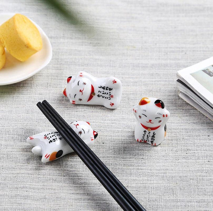 Whimsical Cat-Inspired Ceramic Chopstick Holder - Delightful Japanese Dining Accessory