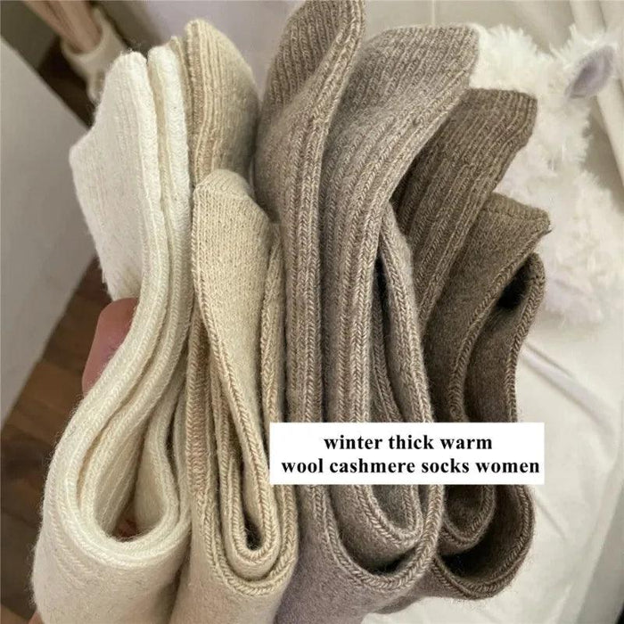 Luxurious Women's Wool Cashmere Thermal Crew Socks for Ultimate Comfort