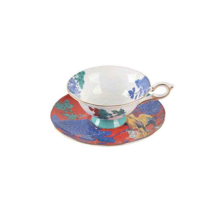 European Butterfly Charm Porcelain Tea Set with British Sophistication