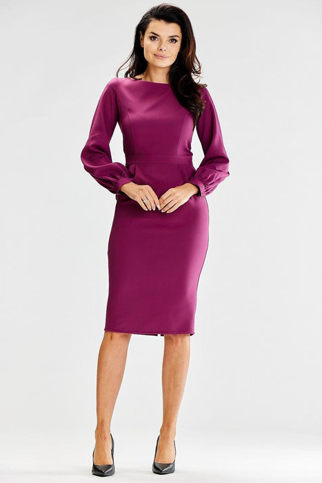 Elegant Pleated Midi Dress with Long Sleeves