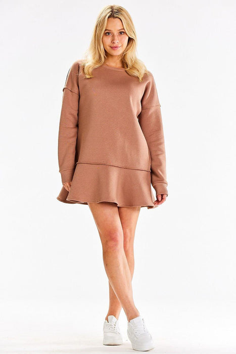 Warm Ruffle Hem Sweatshirt Dress: Elegant Casual Wear from Poland