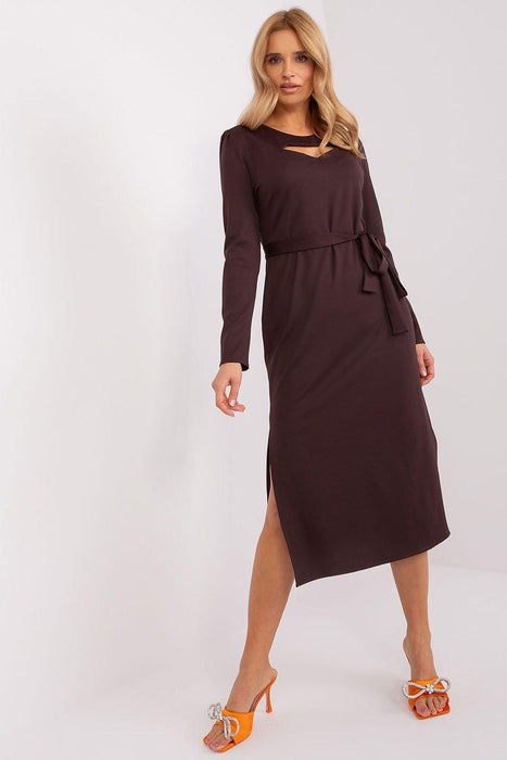 Chic Ribbed Midi Dress with Adjustable Waist Tie