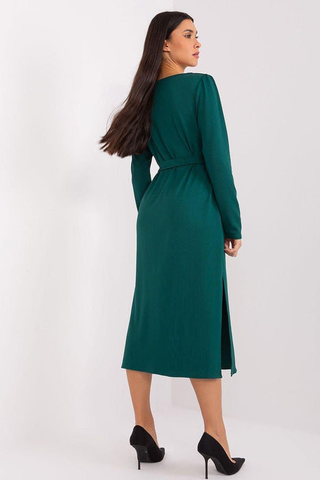 Chic Ribbed Midi Dress with Adjustable Waist Tie