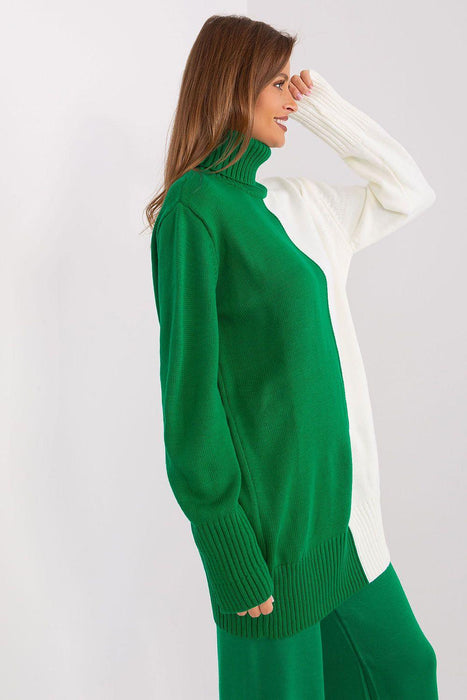 Chic Two-Tone Turtleneck Sweater for Effortless Elegance