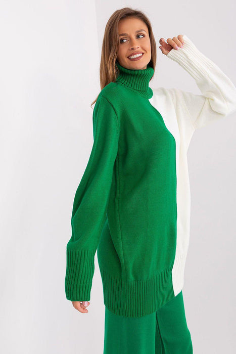 Chic Two-Tone Turtleneck Sweater for Effortless Elegance