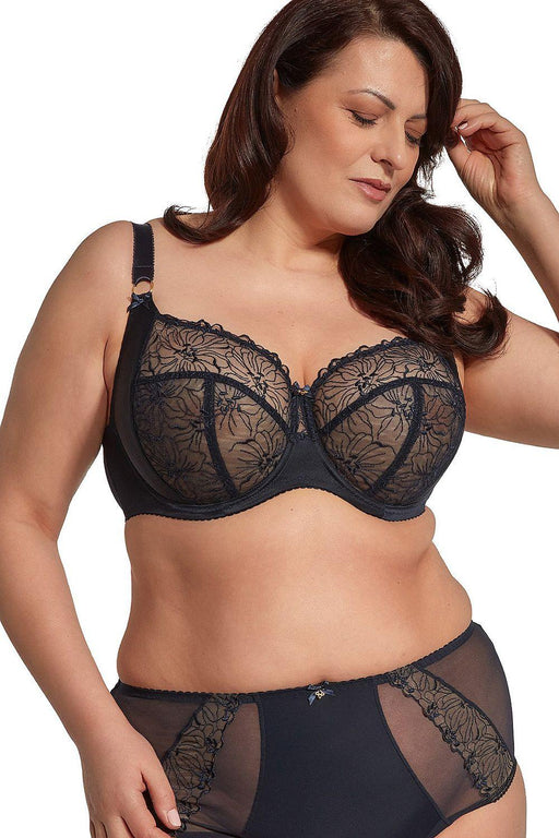 Elegant Support: Bella Mystique Full-Figure Bra