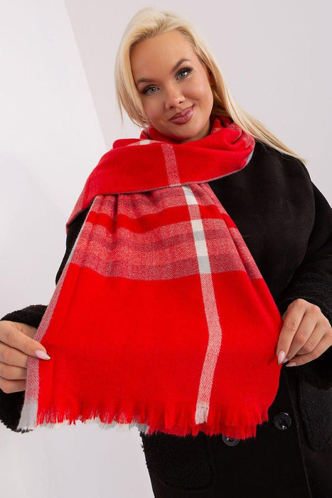 Stylish Checkered Winter Wrap