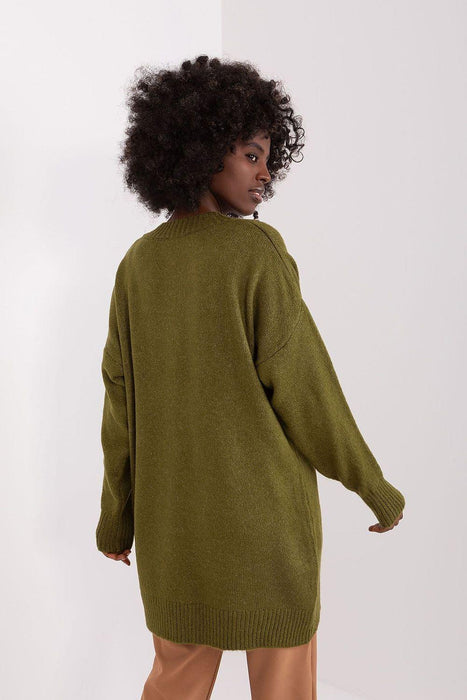 Sophisticated Contemporary Knit Sweater with Timeless Elegance