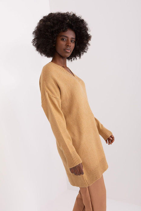 Sophisticated Contemporary Knit Sweater with Timeless Elegance